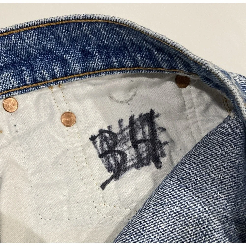 Levi's Men's Vintage 505 Medium Wash Blue Jeans 34x29 Made in USA--READ